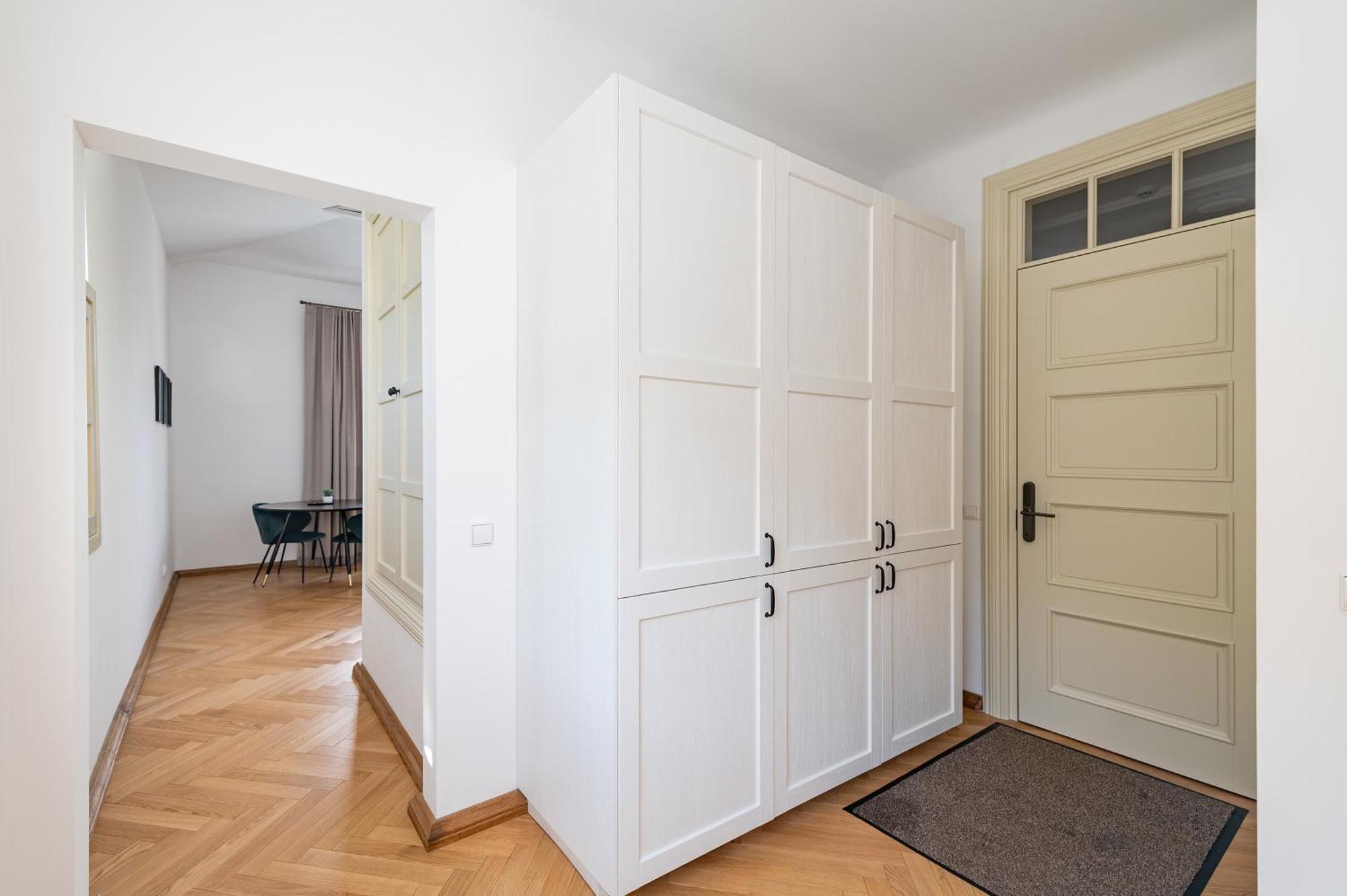 Park Avenue Apartments By Hostlovers Каунас Екстериор снимка